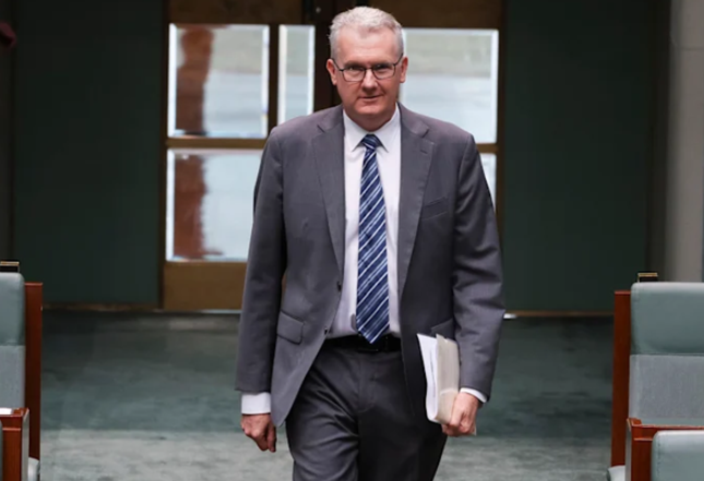 澳洲紧急收紧政策: 这些签证持有人, 将被限制入境, 新申请拒签!-华闻时空