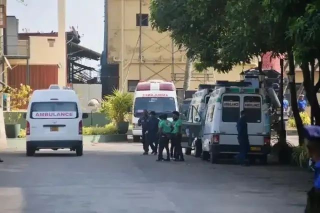 图片[1]-伊朗确定最高领袖候选人，美军袭击伊朗军舰，最新动态→-华闻时空