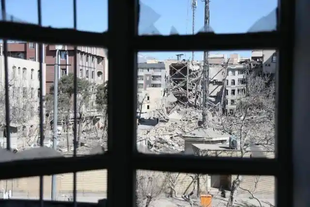 图片[3]-伊朗确定最高领袖候选人，美军袭击伊朗军舰，最新动态→-华闻时空