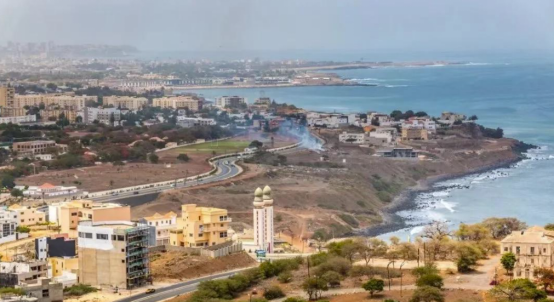 西非国家中央银行宣布下调关键利率25个基点-华闻时空